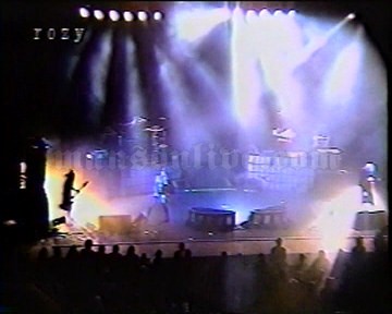 2001-03-11 Tokyo, Japan - International Forum Hall Screenshot 6