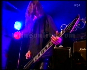 2004-09-12 Cologne, Germany - Underground Screenshot 2