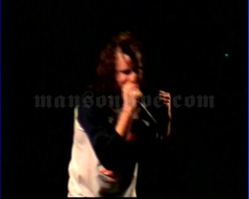 2002-04-20 Detroit, MI - Harpo's Screenshot 3