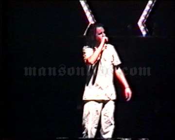 2002-10-17 Porto, Portugal - Teatro Sá da Bandeira Screenshot 4