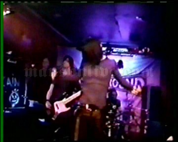 2002-03-19 Gothenburg, Sweden - Underground Screenshot 3