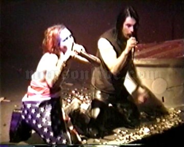 1999-04-07 Uniondale, NY - Nassau Coliseum Screenshot 3