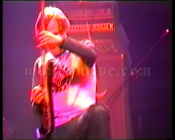 2004-05-03 Tokyo, Japan - Shibuya AX Screenshot 2