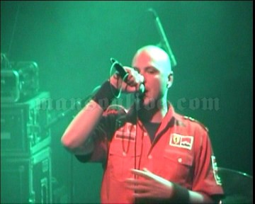 2003-05-08 Porto, Portugal - Hard Club Screenshot 1