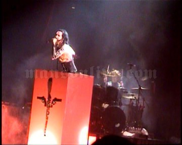 2000-11-19 Rochester, NY - Blue Cross Arena Screenshot 1