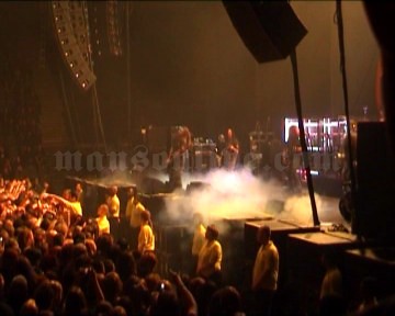 2006-11-03 Manchester, UK - Evening News Arena Screenshot 3