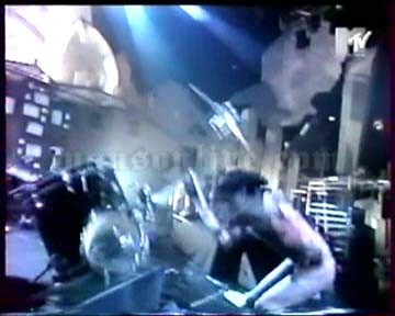 1999-11-11 Dublin, Ireland - The Point Theatre (MTV Europe Music Awards) Screenshot 5