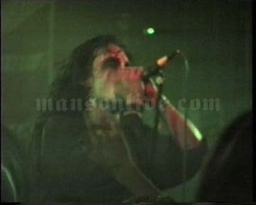 1996-12-12 Bradford, UK - Rio's Screenshot 2