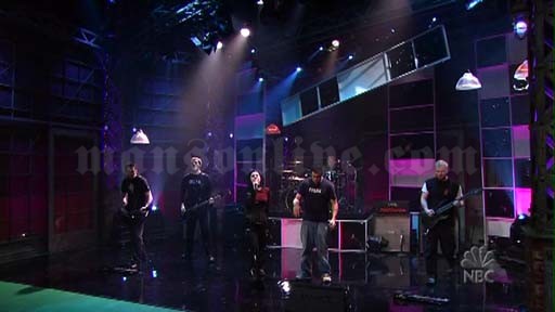 2003-03-06 Burbank, CA - NBC Studios (The Tonight Show with Jay Leno) Screenshot 2