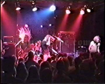 2000-08-01 Cleveland, OH - Agora Ballroom Screenshot 2