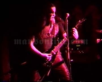 2002-05-03 Detroit, MI - St. Andrew's Hall Screenshot 1