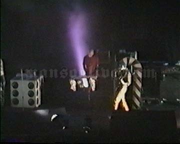 1994-11-20 Miami, FL - Miami Arena Screenshot 1