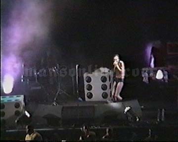 1994-11-20 Miami, FL - Miami Arena Screenshot 4