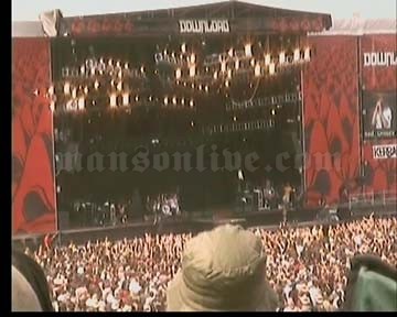 2006-06-11 Derbyshire, UK - Donington Park (Download Festival) Screenshot 2