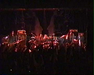 2003-11-16 Pittsburgh, PA - Club Laga Screenshot 2