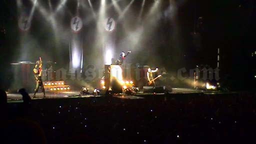 2007-12-05 London, UK - Wembley Arena Screenshot 5