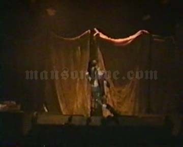 1997-06-22 Minneapolis, MN - Metrodome Screenshot 3