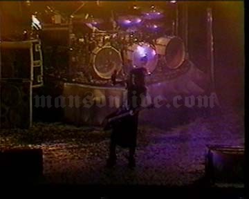 1999-03-03 Seattle, WA - Key Arena Screenshot 4