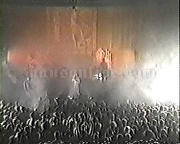 1996-10-25 Burlington, VT - Memorial Auditorium Screenshot 2
