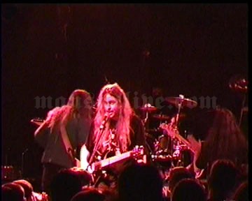 2001-05-20 San Jose, CA - Cactus Club Screenshot 3