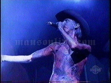1999-11-11 Dublin, Ireland - The Point Theatre (MTV Europe Music Awards) Screenshot 1