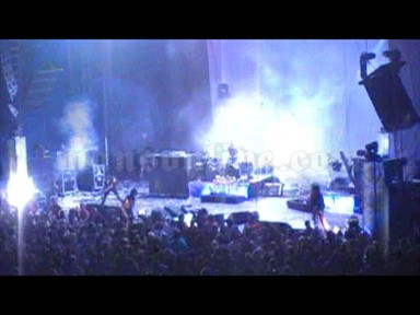 2009-08-02 Clarkston, MI - DTE Energy Music Theatre Screenshot 8