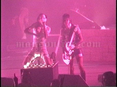1997-01-25 Santa Monica, CA - Civic Auditorium Screenshot 6