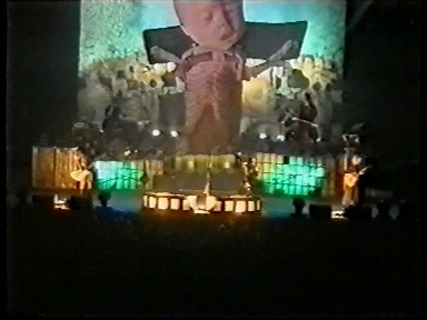 2001-02-03 Milano, Italy - Fila Forum Screenshot 2