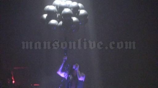 2009-12-10 London, UK - Brixton Academy Screenshot 7