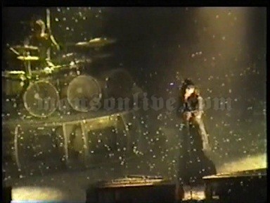 1998-11-30 Lisbon, Portugal - Pavilhao Multiusos Screenshot 5