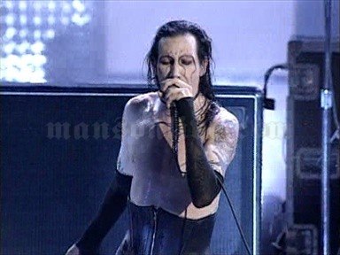 1997-09-04 New York City, NY - Radio City Music Hall (MTV Video Music Awards) Screenshot 10