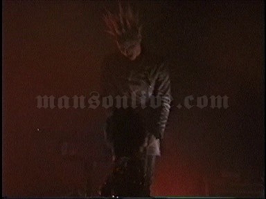 1998-11-23 New York City, NY - Hammerstein Ballroom Screenshot 13