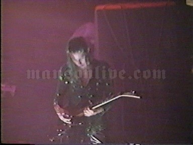 1995-12-16 Ft. Lauderdale, FL - The Edge Screenshot 12