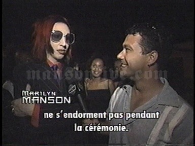1998-09-10 Los Angeles, CA - Gibson Amphitheater (MTV Video Music Awards) Screenshot 1
