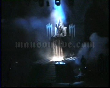 2003-11-28 Paris, France - Palais Omnisports De Paris Bercy Screenshot 2