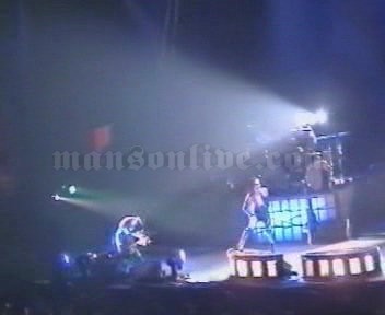 2001-02-03 Milano, Italy - Fila Forum Screenshot 2