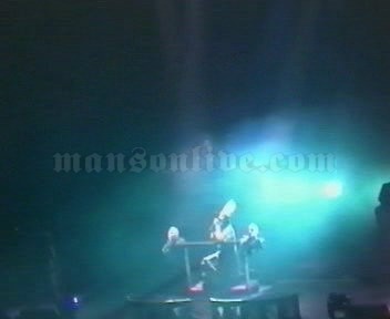 2001-02-03 Milano, Italy - Fila Forum Screenshot 3