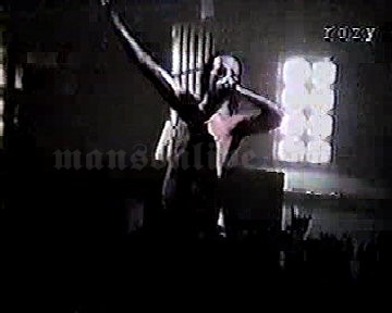 2001-03-20 Tokyo, Japan - NK Hall Screenshot 4