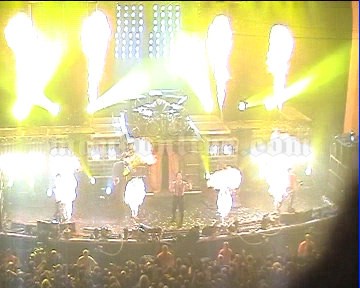 2005-02-04 London, UK - Brixton Academy Screenshot 5