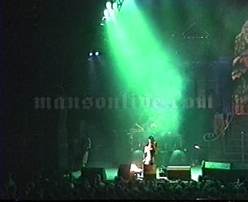 1997-05-02 Hamilton, Canada - Copps Coliseum Screenshot 3