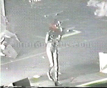 1999-03-14 Inglewood, CA - The Forum Screenshot 2