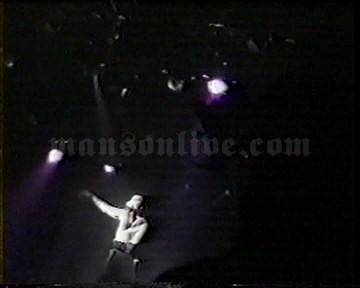 2000-11-19 Rochester, NY - Blue Cross Arena Screenshot 1