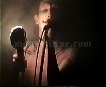 1997-01-22 San Francisco, CA - The Warfield Screenshot 4