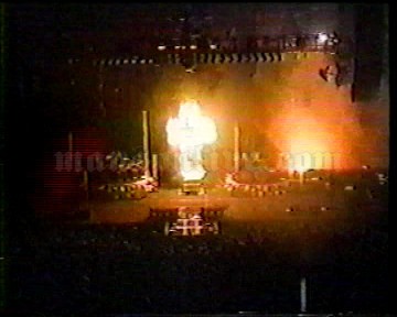 1999-04-27 Minneapolis, MN - Target Center Screenshot 2
