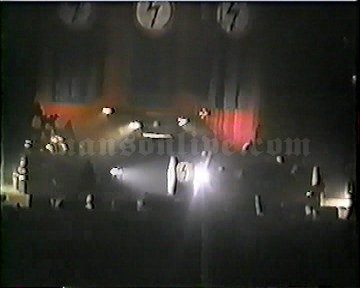 1997-04-26 Cleveland, OH - CSU Convention Centre Screenshot 3