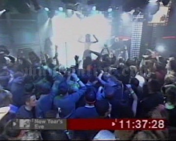 2000-12-31 New York City, NY - Times Square (MTV New Year's Eve) Screenshot 2