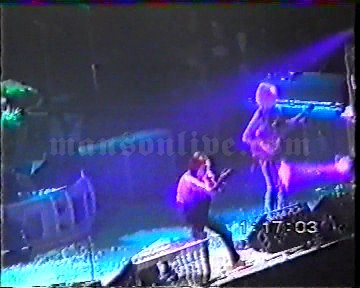 1998-12-11 Stockholm, Sweden - Stockholm Arena Screenshot 3