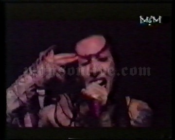 1997-05-29 Paris, France - Le Bataclan Screenshot 2