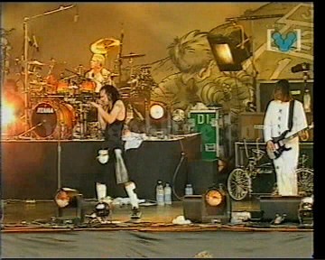 1999-01-23 Sydney, Australia - Showgrounds Homebush Bay (Big Day Out Festival) Screenshot 3