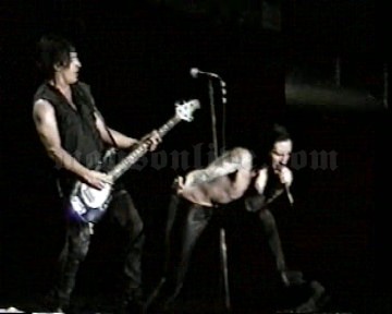 2000-05-09 New York City, NY - Madison Square Garden Screenshot 4